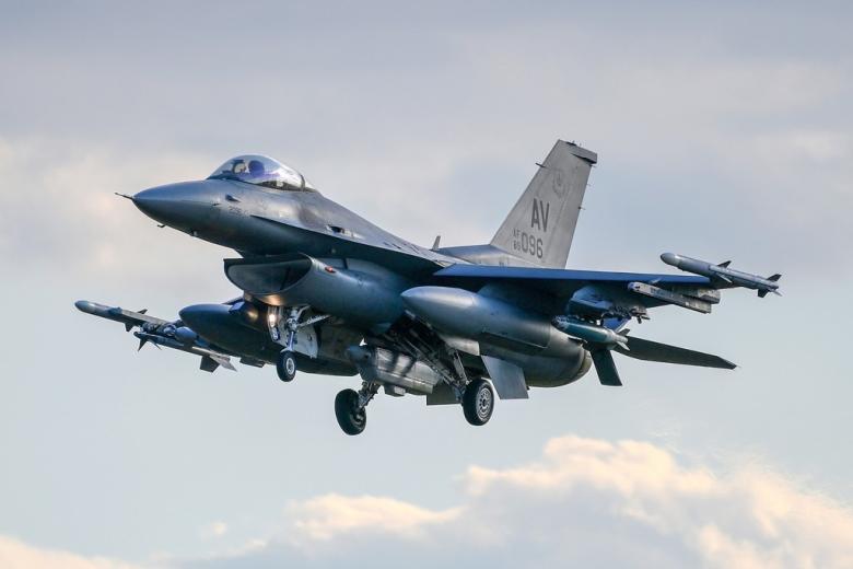 F-16