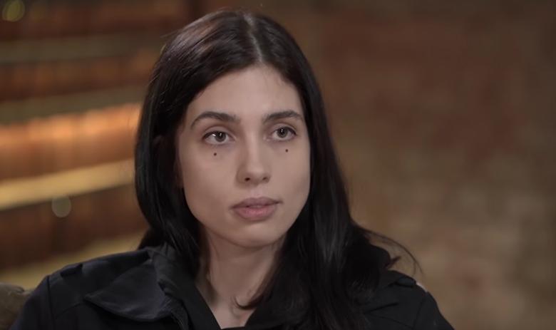 Надежда Толоконникова во время интервью