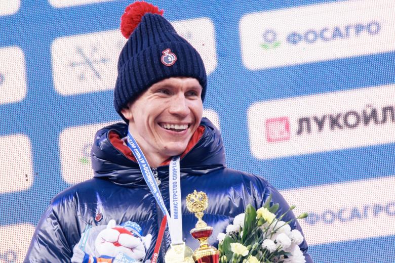 Александр Большунов