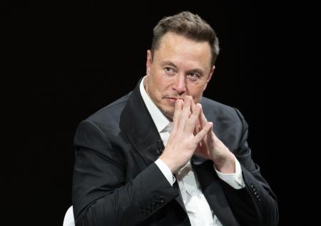 Маск назвал поддержку немецкой партии АдГ на выборах «вопросом выживания»