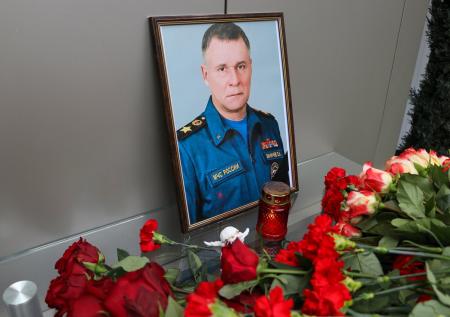 В Новосибирской области открыли аллею в честь погибшего главы МЧС Зиничева