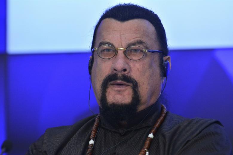 Стивен Сигал