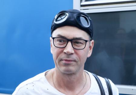 Солист группы «На-На» разбил телефон зрителя на концерте