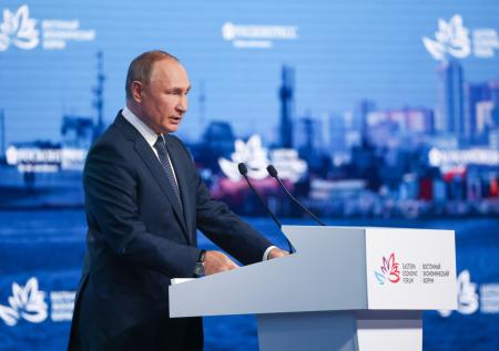 Путин: российскую отрасль авиаперевозок ожидает перевооружение