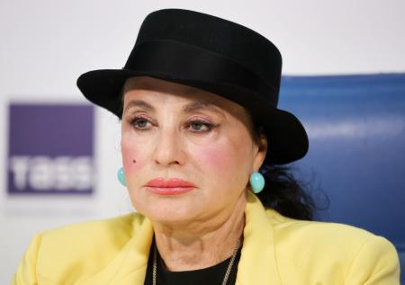 «Я бы лишала диплома»: Винер рассказала об удалении здорового мениска
