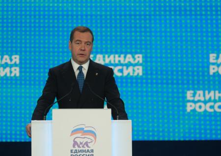 Медведев назвал компромиссом газовый договор между Россией и Украиной