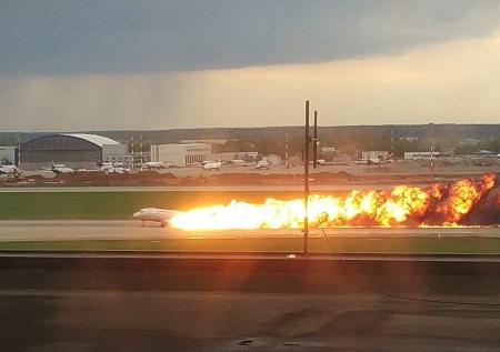 Полная расшифровка переговоров сгоревшего в Шереметьево SSJ попала в Сеть