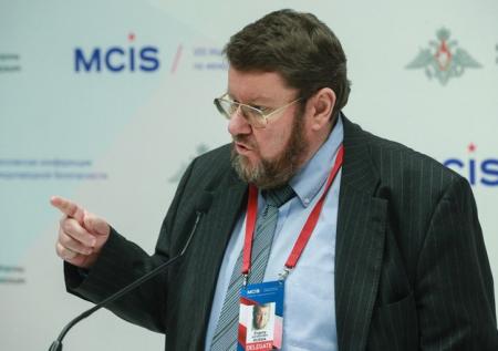 Сатановский объяснил внезапные российские учения конфликтом в Закавказье