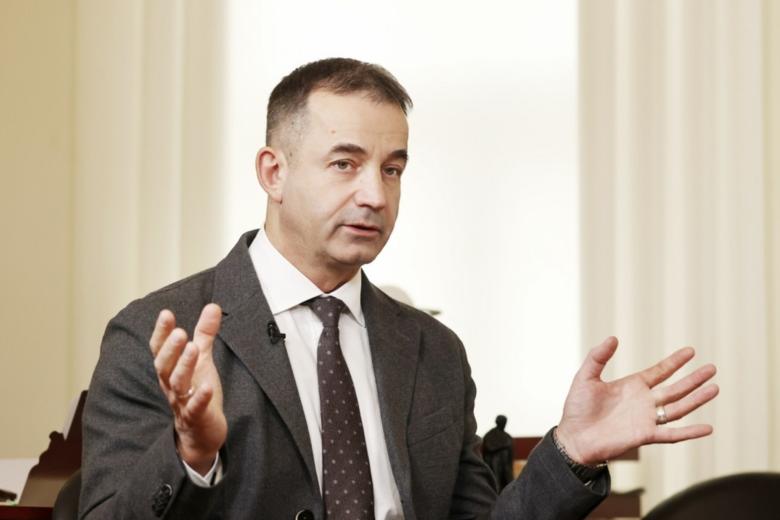 Дмитрий Певцов