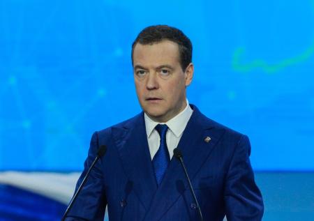 «Речь о барахле»: Медведев назвал унизительным термин «импортозамещение»