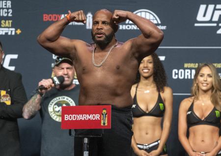 Кормье рассказал как победит Миочича на турнире UFC 252 