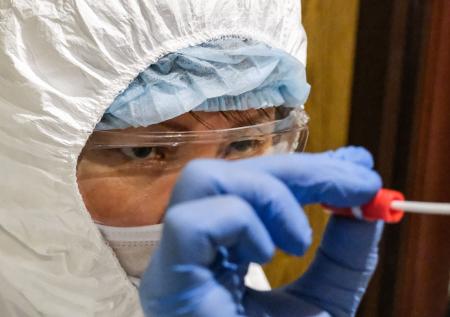 Экспресс-тесты на COVID-19 в России начнут делать в апреле 