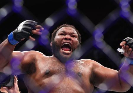 Опубликована подборка лучших моментов турнира UFC 268