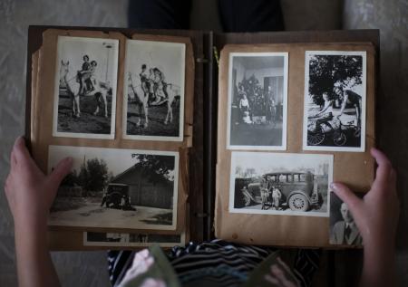 Интернет-пользователи нашли пугающую деталь на фотографии 1900 года