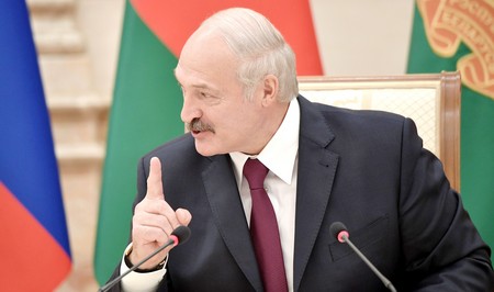 «Беситься не надо»: Лукашенко обратился к двум странам из-за мигрантов