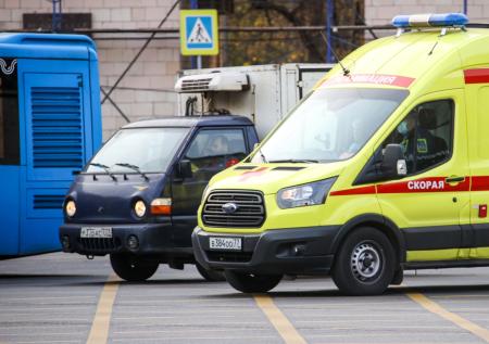 ДТП с перевернувшимся авто заблокировало движение на Садовом кольце