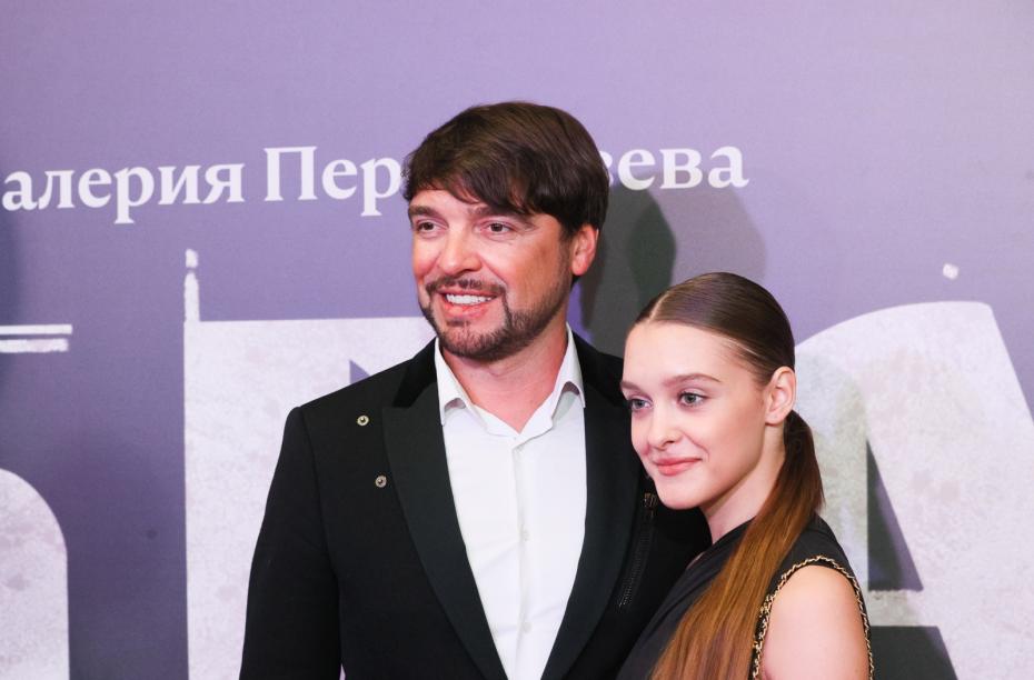 Дмитрий Сорокин с дочерью на премьере фильма «Брат 3»