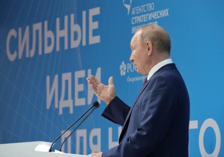 «Десятку не найдете?»: Путин предложил Шувалову одолжить денег Минску