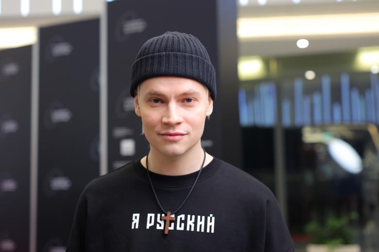 Певец SHAMAN (Ярослав Дронов)