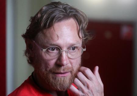 «Сидят и несут хрень»: Карпин поспорил с «Матч ТВ» об играх сборной России