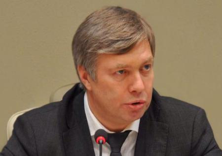 Подмосковного сенатора от «ЕР» заменят на коммуниста