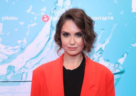  «Не ведите себя как свиньи»: Муцениеце требует у Прилучного 30% зарплаты
