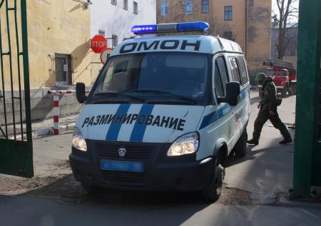 Взрывное устройство сбросили с коптера на библиотеку в Белгородской области