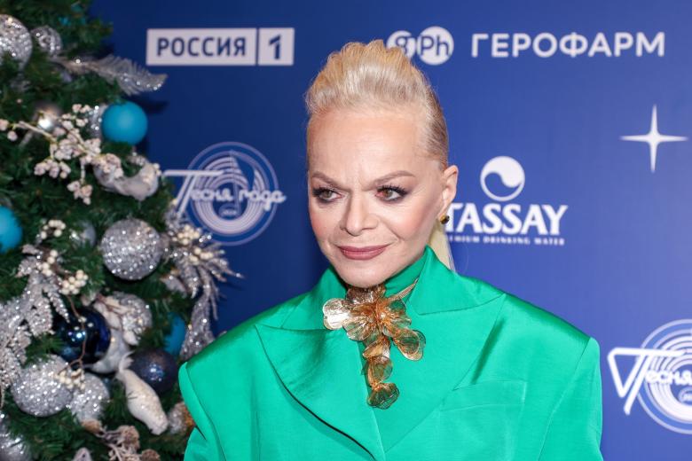 Лариса Долина