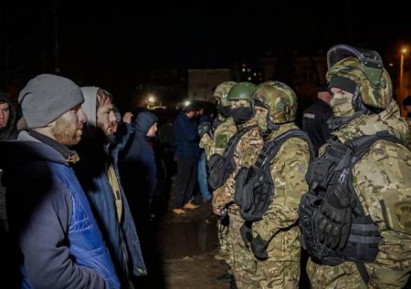 Евросоюз осудил преследования крымских татар