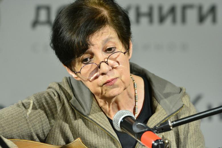 Вероника Долина