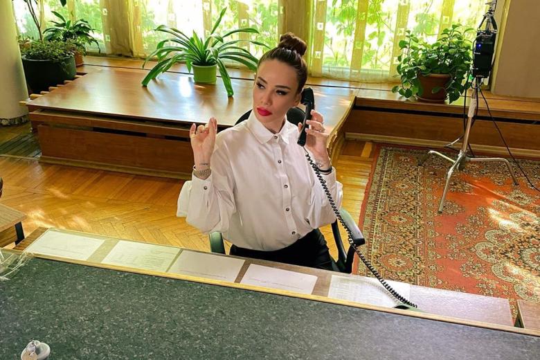 Айза Анохина 