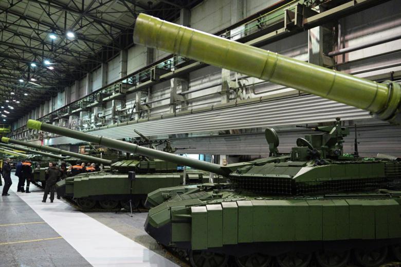 Танки Т-90 в механо-сборочном цехе «Уралвагонзавода»