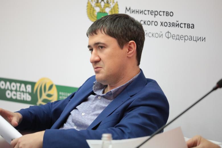 Дмитрий Махонин