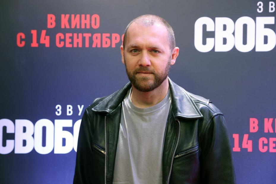Актер Денис Шведов 