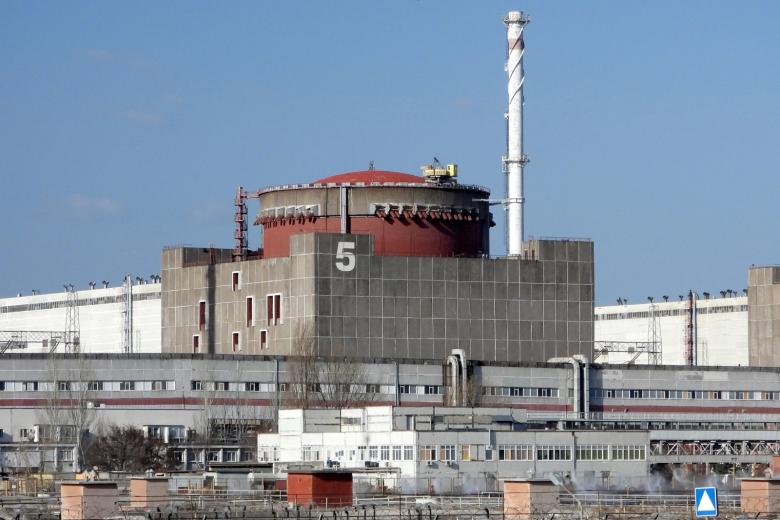 Россия. Запорожская область. Энергодар. Вид на пятый энергоблок Запорожской атомной электростанции
