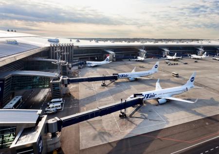 При посадке Boeing во Внуково заметили неопознанный объект