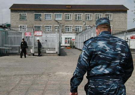 ЕР хочет приравнять уголовную романтику к экстремизму