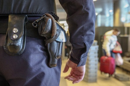 Злоумышленники пытались устроить диверсию в аэропорту Сыктывкара