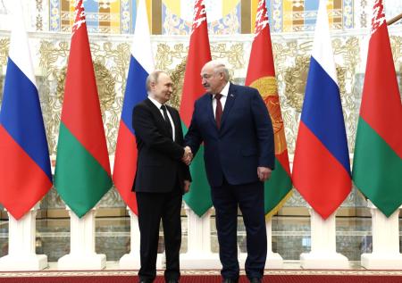 Путин заявил, что РФ и Белоруссия намерены отменить взаимный роуминг
