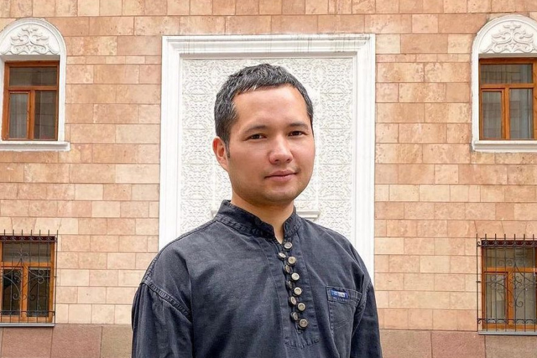 Викрам Рузахунов