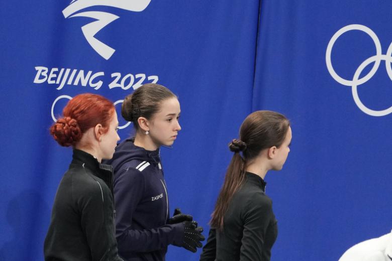 Российские спортсменки Александра Трусова, Камила Валиева, Анна Щербакова