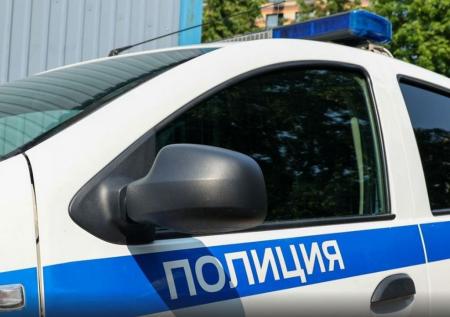 В бизнес-центре в Москве мужчина устроил дебош