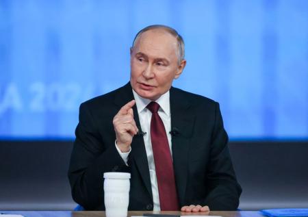 Путин назвал человека, ставшего примером твердости духа