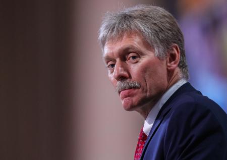 Песков заявил, что западные государства пытаются узаконить грабеж России