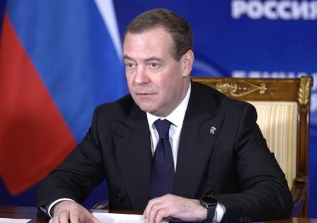 «Глубоко наплевать»: Медведев назвал условие для мира с Японией