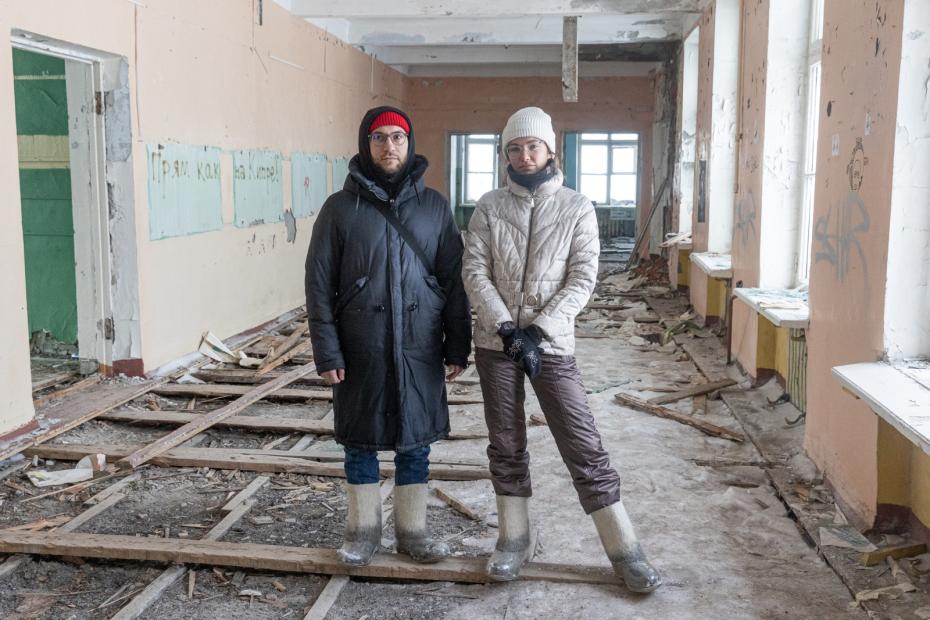 Роман и Ольга, туристы из Москвы в школе Старой Териберки.