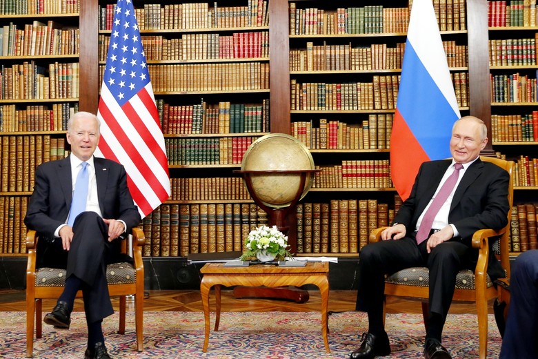 Джо Байден и Владимир Путин