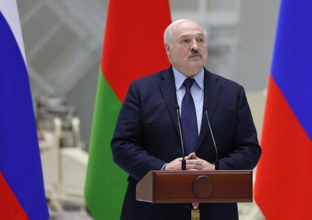 Путин пообещал присвоить Лукашенко звание полковника