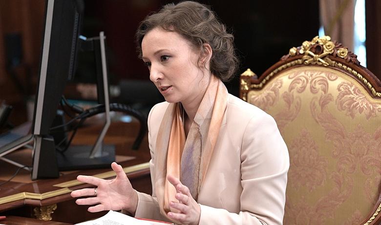 Уполномоченный по правам ребёнка Анна Кузнецова