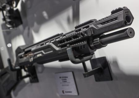 Прощай, оружие: разработчики ссорятся из-за дизайна дробовика XXIII века